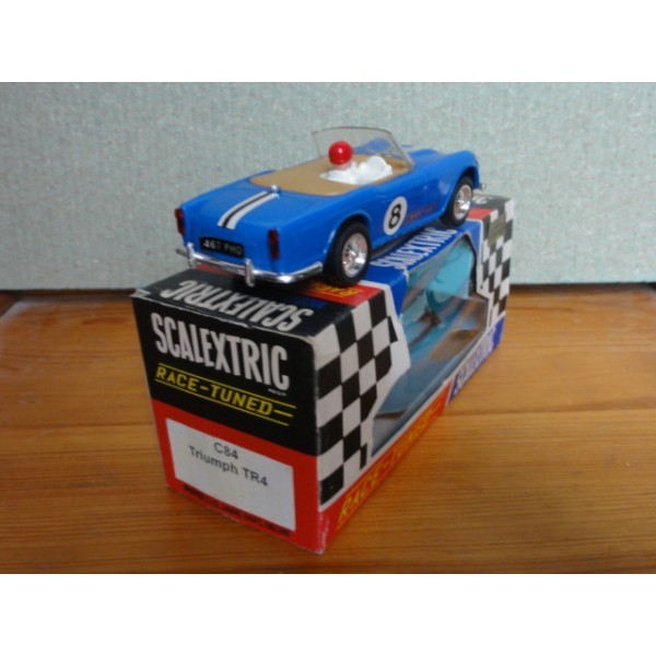 TRIUMPH TR4 SCALEXTRIC  C84