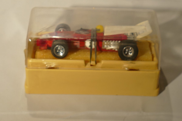 Ferrari 312 B2 rouge SCALEXTRIC 09-C25