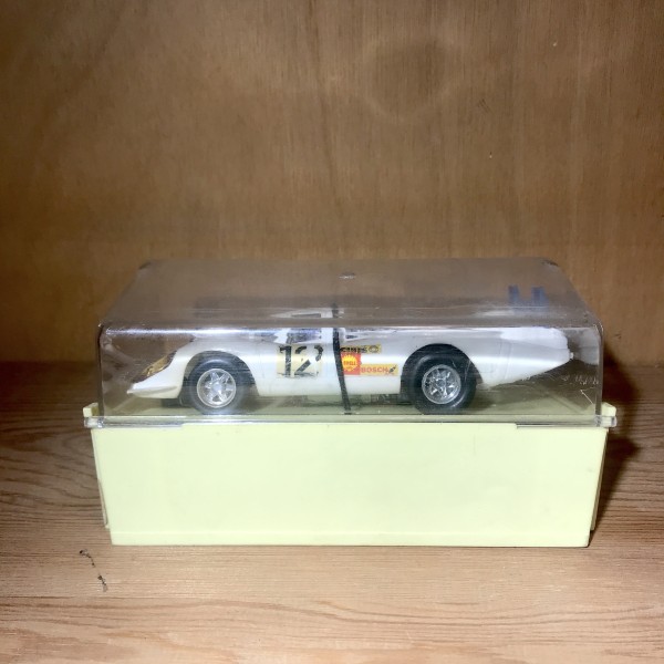 Porshe 917 blanche SCALEXTRIC 09- C22