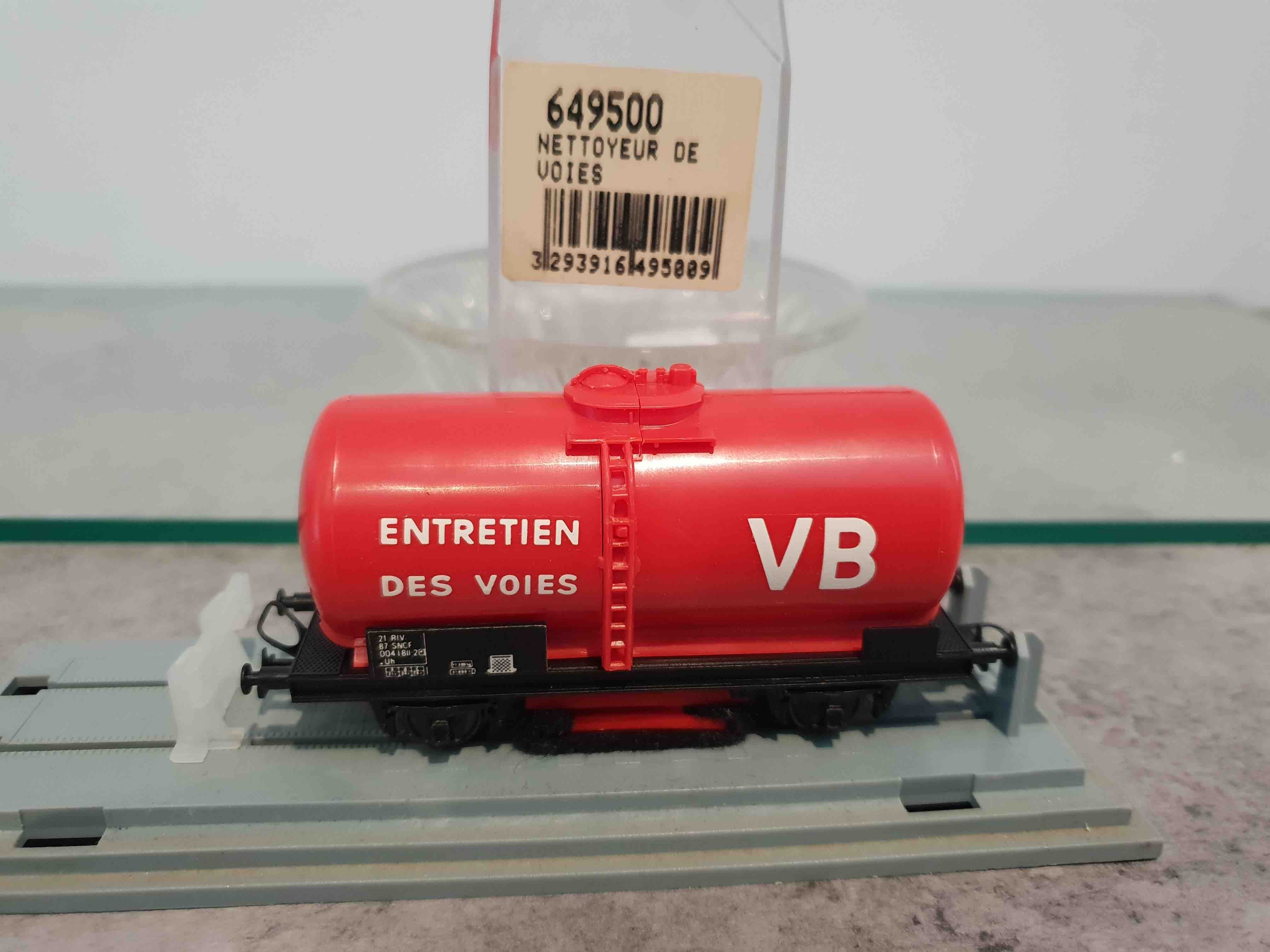 JOUEF 649500 WAGON NETTOYEUR DE VOIES