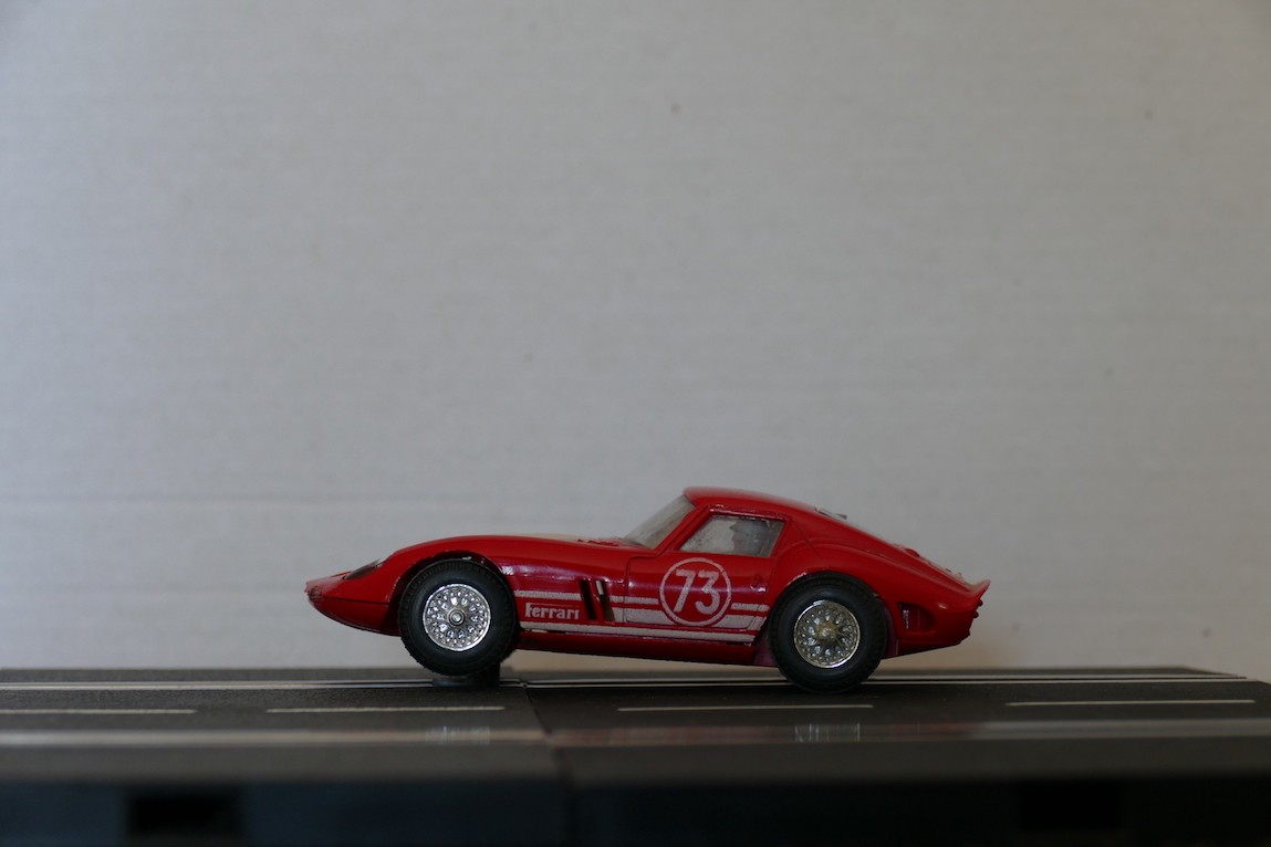 FERRARI GTO 250 ROUGE AU TAMPON 250 JOUEF