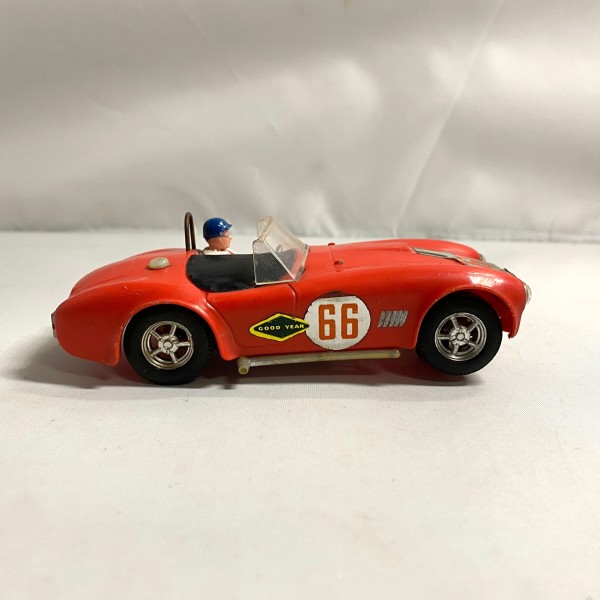AC Cobra rouge scalextric ref C78