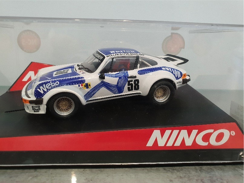 NINCO 50334 PORSCHE 934 BURTON OF LONDON