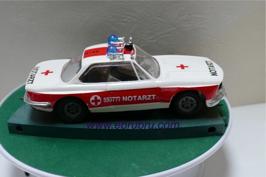 BMW 3,0 CSL NOTARZT Carrera Universal ref 40425