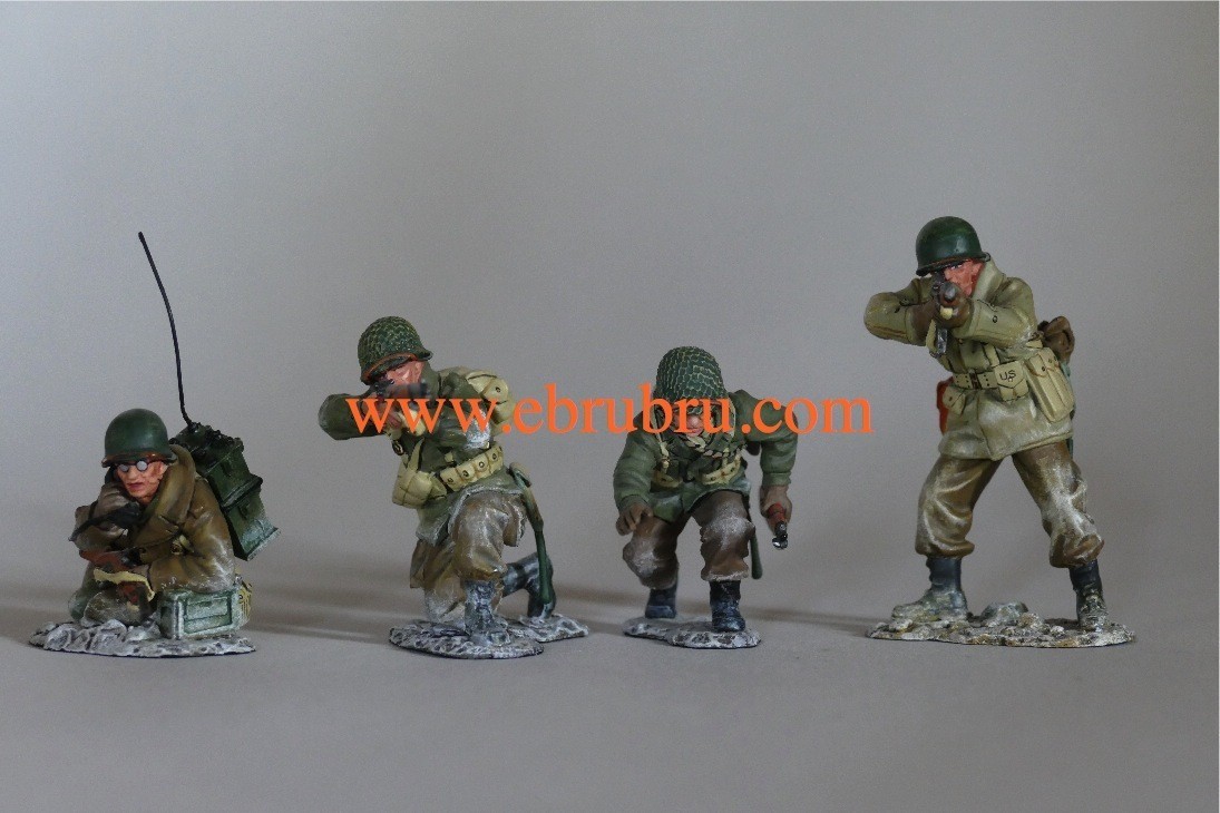 BBA001 US RIFLE SECTION BASTOGNE KING & COUNTRY