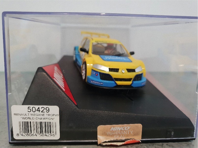 NINCO 50429 RENAULT MEGANE TROPHY WORLD CHAMPION