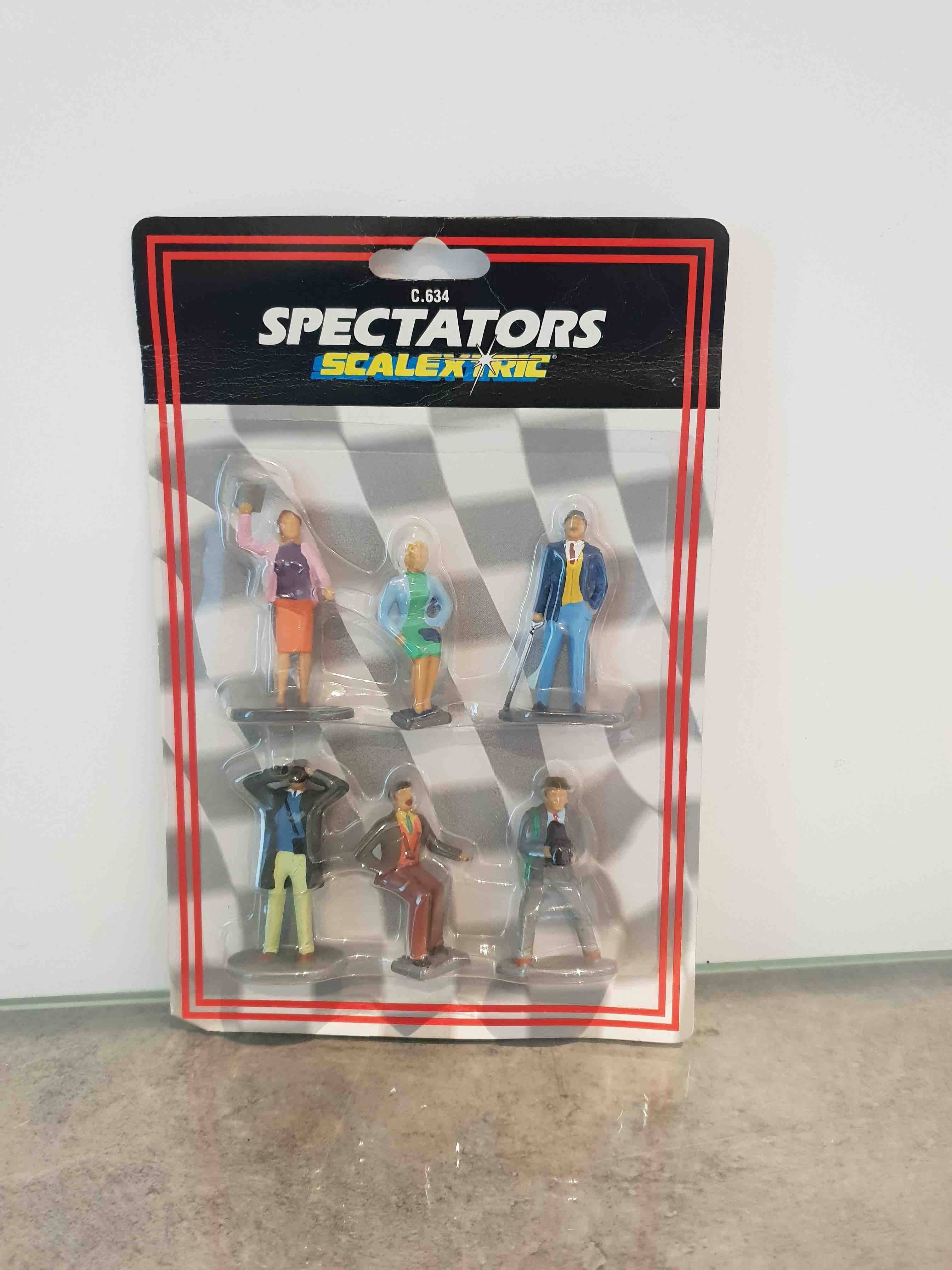 SCALEXTRIC SPECTATORS C 634