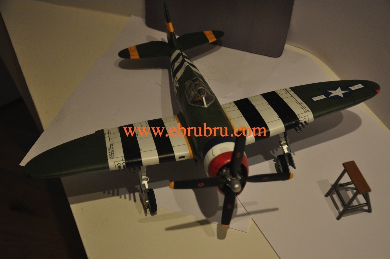 THE REPUBLIC P47 THUNDERBOLT FIGHTER  U.S. AIR FORCE KING & COUNTRY AF012