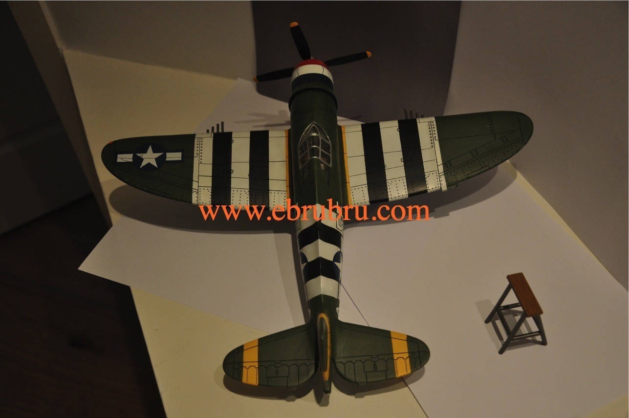 THE REPUBLIC P47 THUNDERBOLT FIGHTER  U.S. AIR FORCE KING & COUNTRY AF012