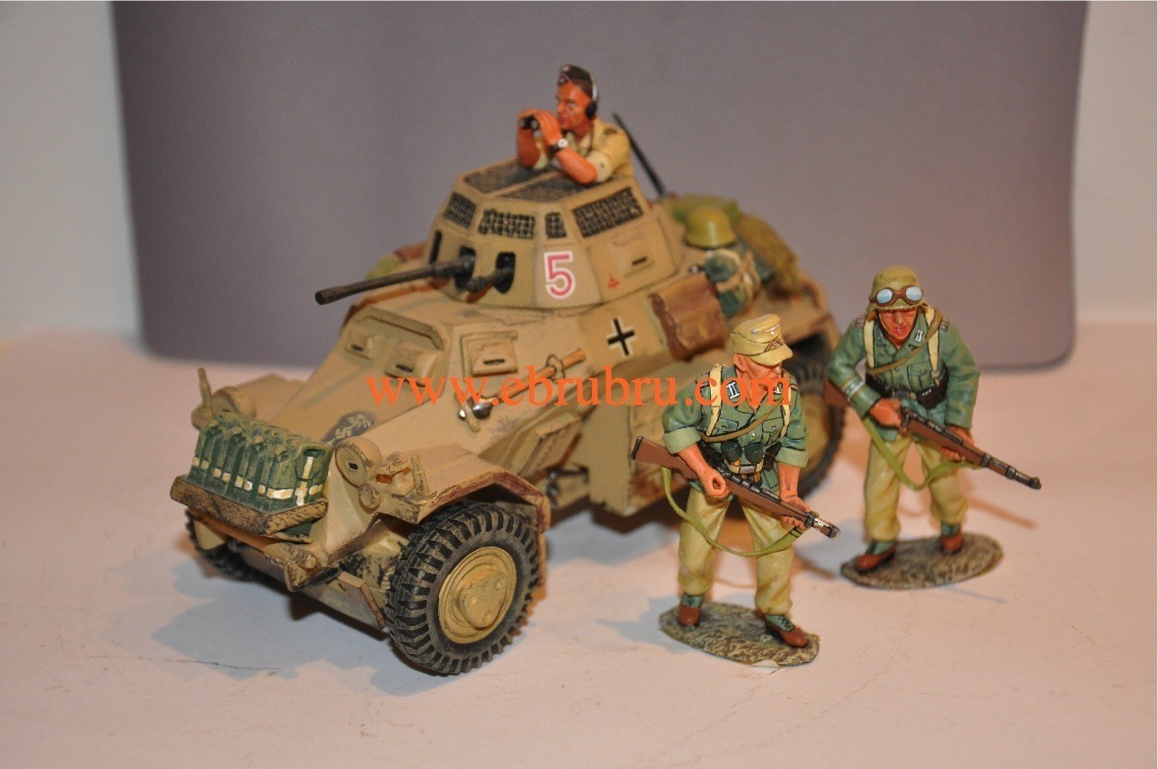 AFRIKA KORPS GERMAN SD.KFZ 222 ARMORED CAR KING & COUNTRY AK024