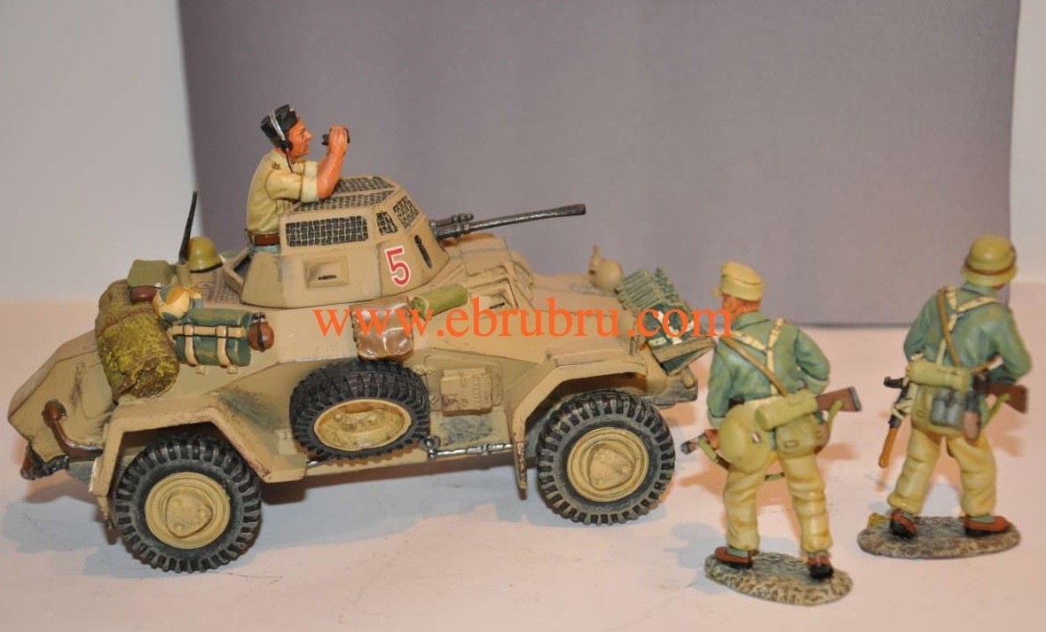 AFRIKA KORPS GERMAN SD.KFZ 222 ARMORED CAR KING & COUNTRY AK024