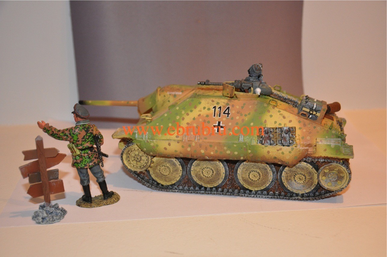 BATTLE OF THE BULGE  GERMAN HETZER TANK KING & COUNTRY BBG005