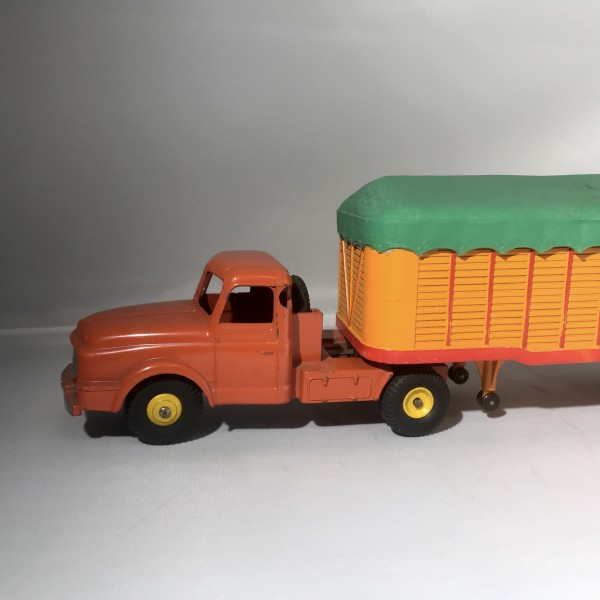 TRACTEUR WILLEME ET SEMI-REMORQUE DINKY TOYS