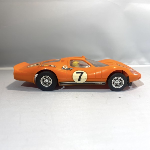 Ford 3L orange  SCALEXTRIC C18