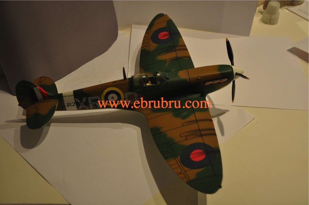 SPITFIRE II LE250 KING & COUNTRY RAF017