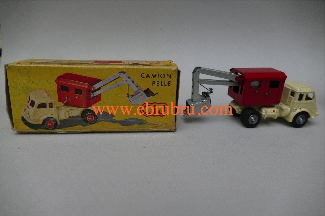 CAMION PELLE CIJ REF 3/82