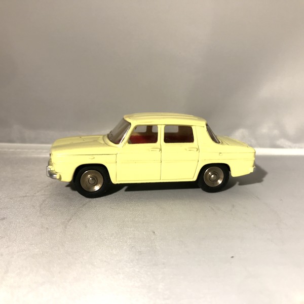 Renault R8 DINKY TOYS 517