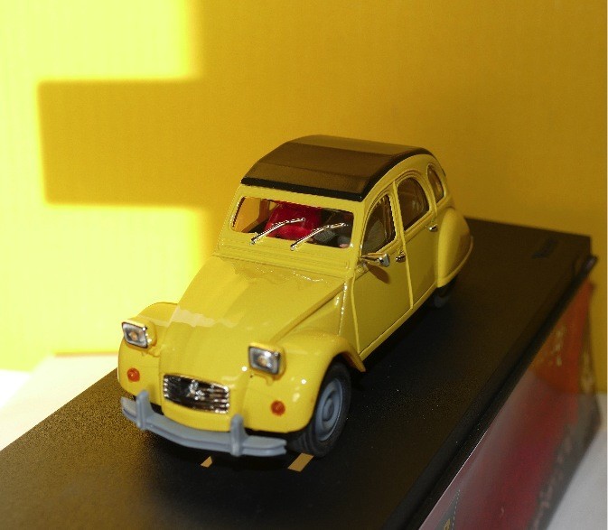 CITROEN 2 CV 1974 JAUNE PINK KAR RÉF CV 050