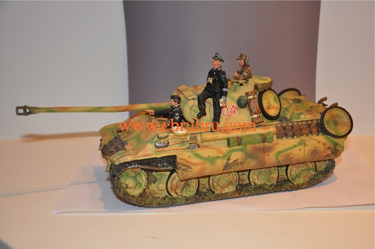 GERMAN ARMY SUMMER PANTHER TANK SET KING & COUNTRY WS072