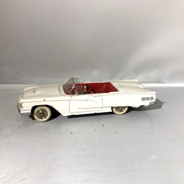 Ford Thunderb.rd DINKY TOYS 555