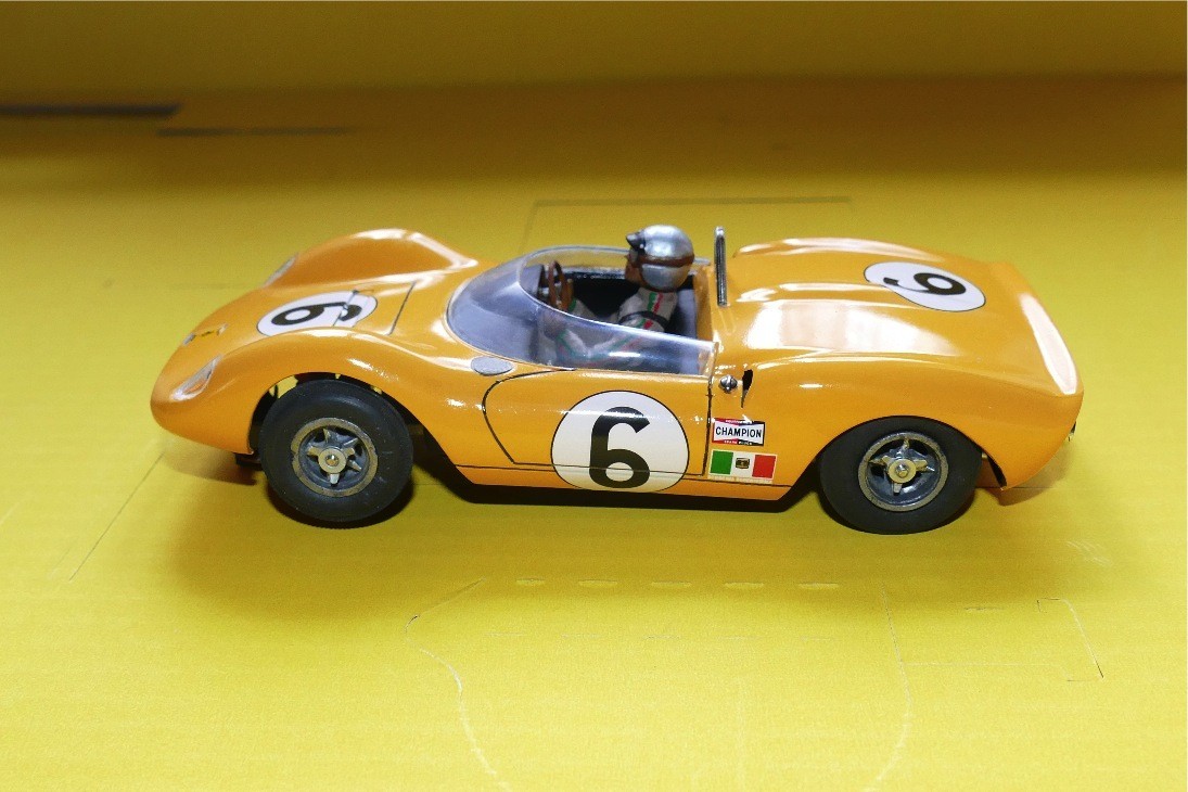 FERRARI DINO JAUNE COX SCALE 1/24 SLOT CAR