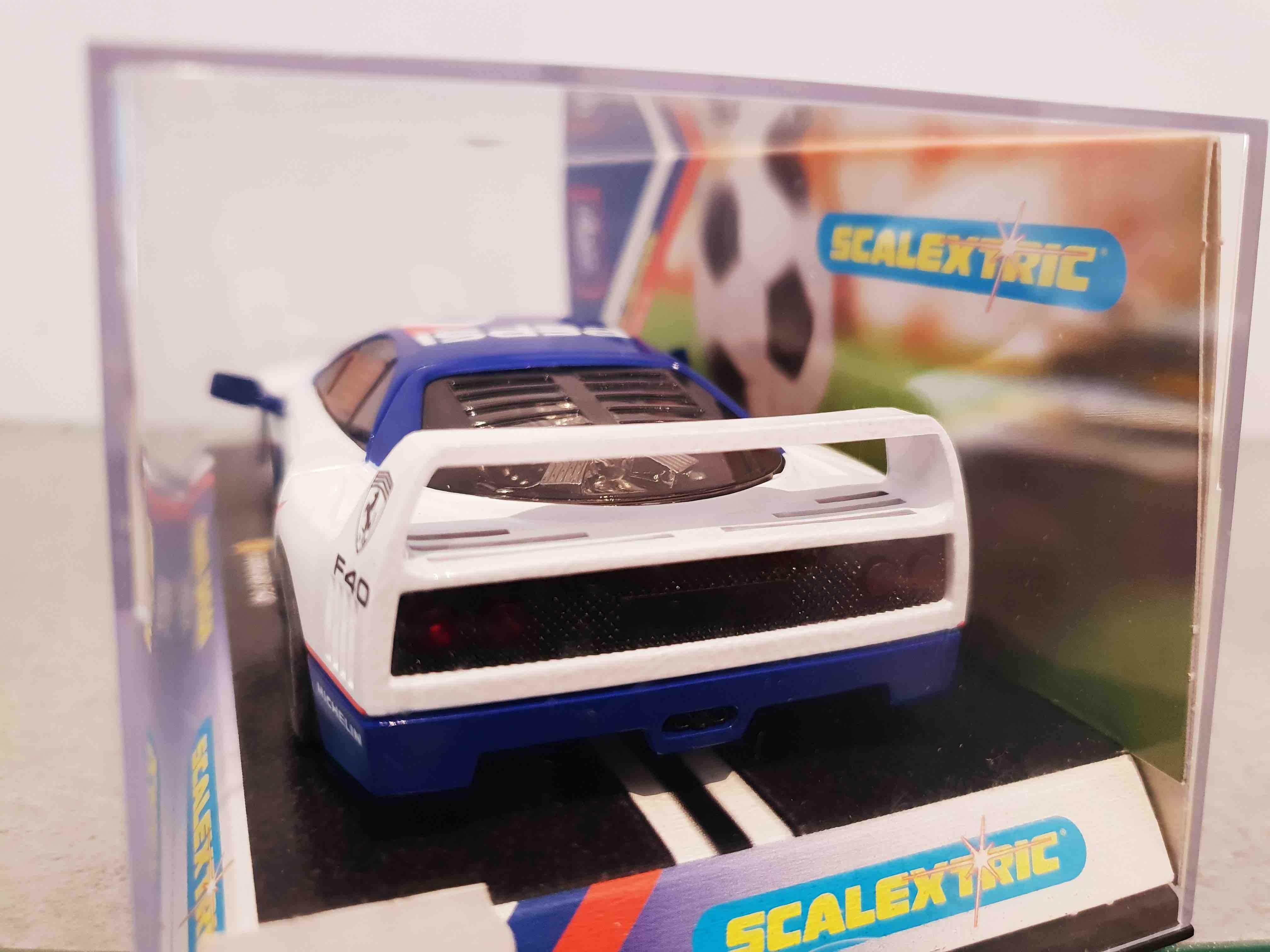 SCALEXTRIC C2148 FERRARI F40 RANGERS