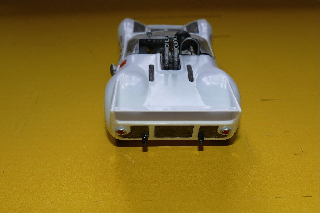 CHAPARRAL 2C  CAROSSERIE LS ET CHASSIS COX SCALE 1/24 SLOT CAR