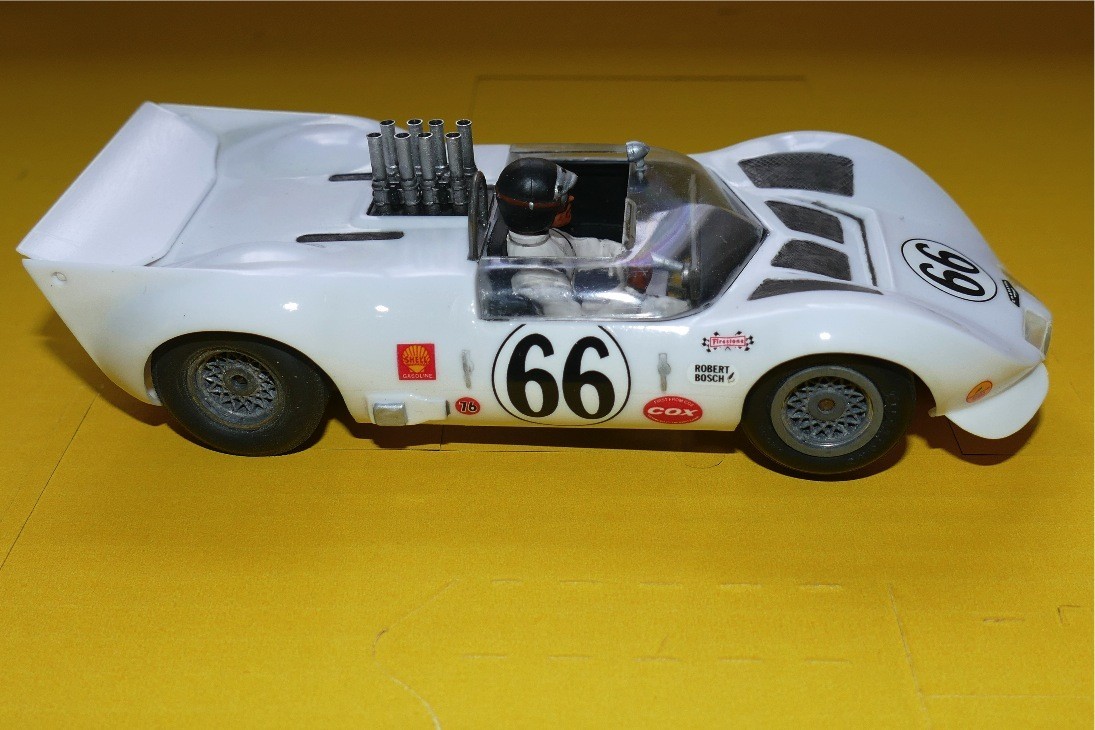 CHAPARRAL 2C  CAROSSERIE LS ET CHASSIS COX SCALE 1/24 SLOT CAR