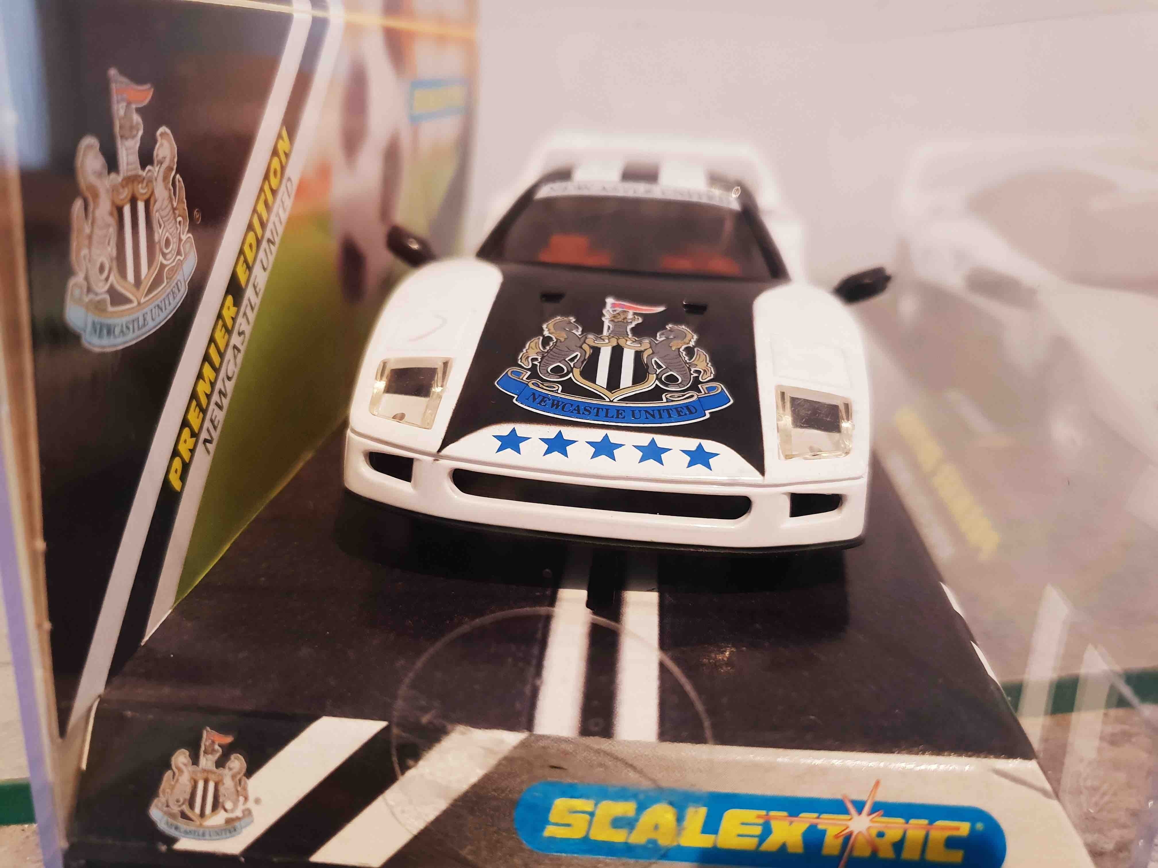 SCALEXTRIC C2149 FERRARI F40 NEWCASTLE UTD