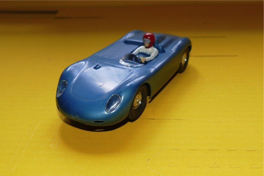 PORSCHE RS BLEUE REVELL SCALE 1/24 SLOT CAR