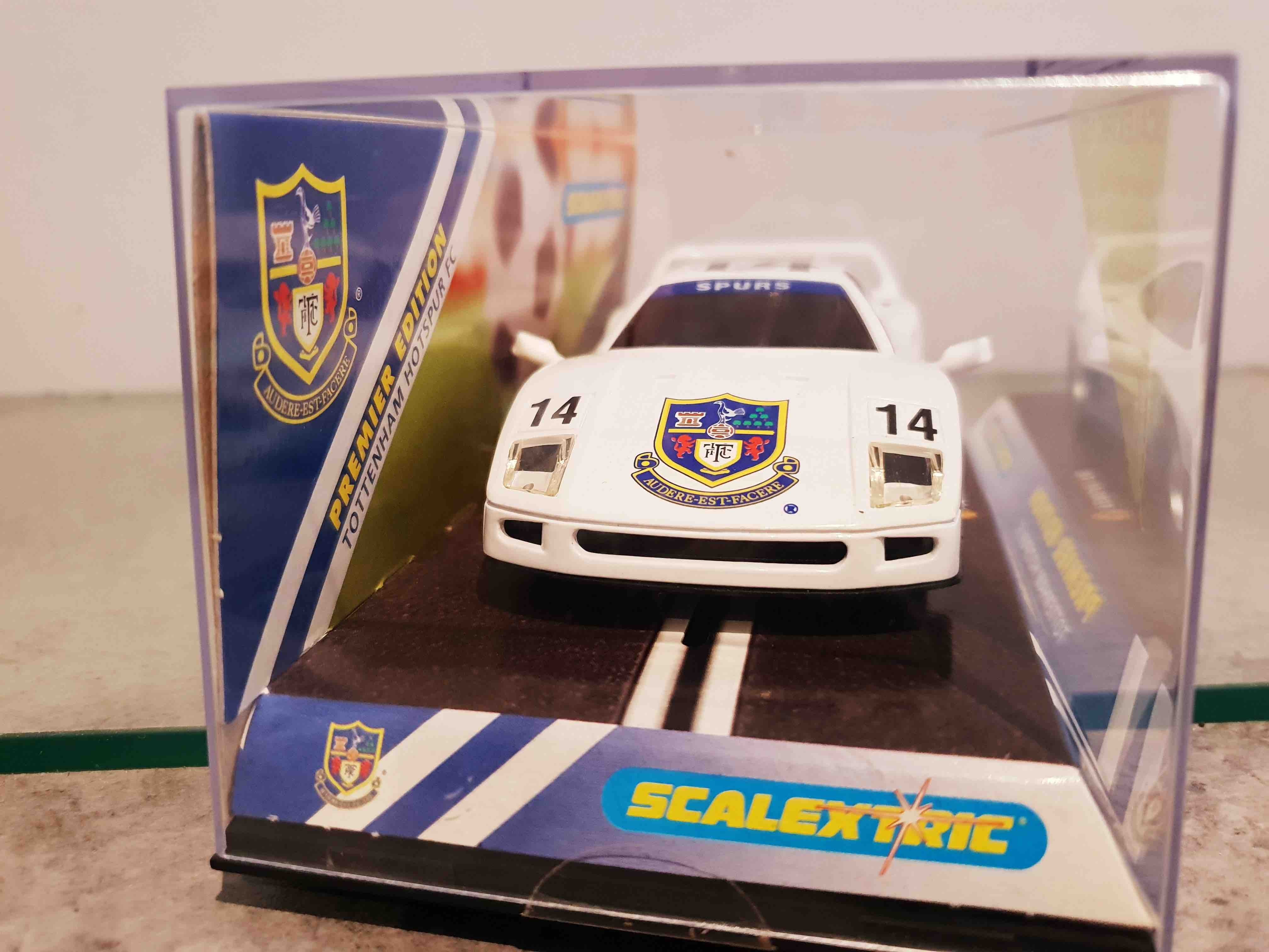 SCALEXTRIC C2153 FERRARI F40 TOTTENHAM HOTSPUR