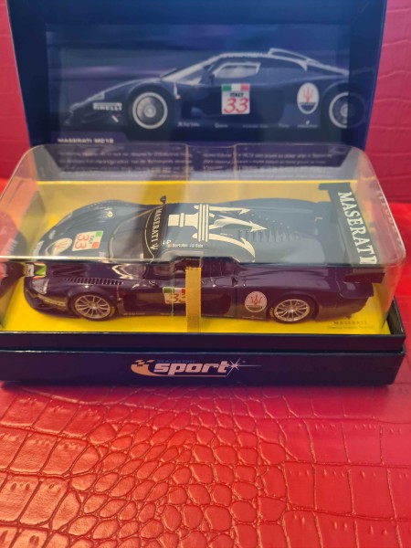 MASERATI MC12 NO 33 EDITION LIMITÉE 1950/5000 SCALEXTRIC REF C2630A