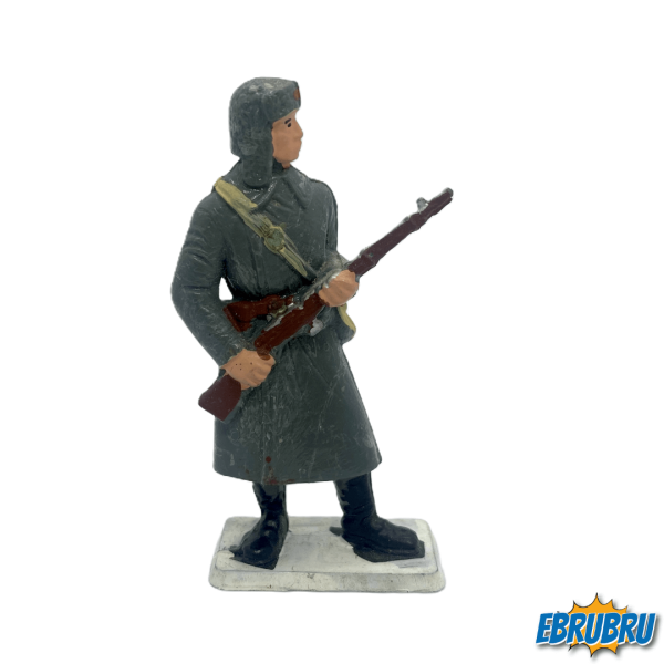 Armée soviétique - Fantassin en capote fusil debout - STARLUX AS11
