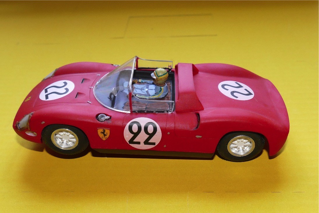 FERRARI 275 P ROUGE REVELL SCALE 1/24 SLOT CAR