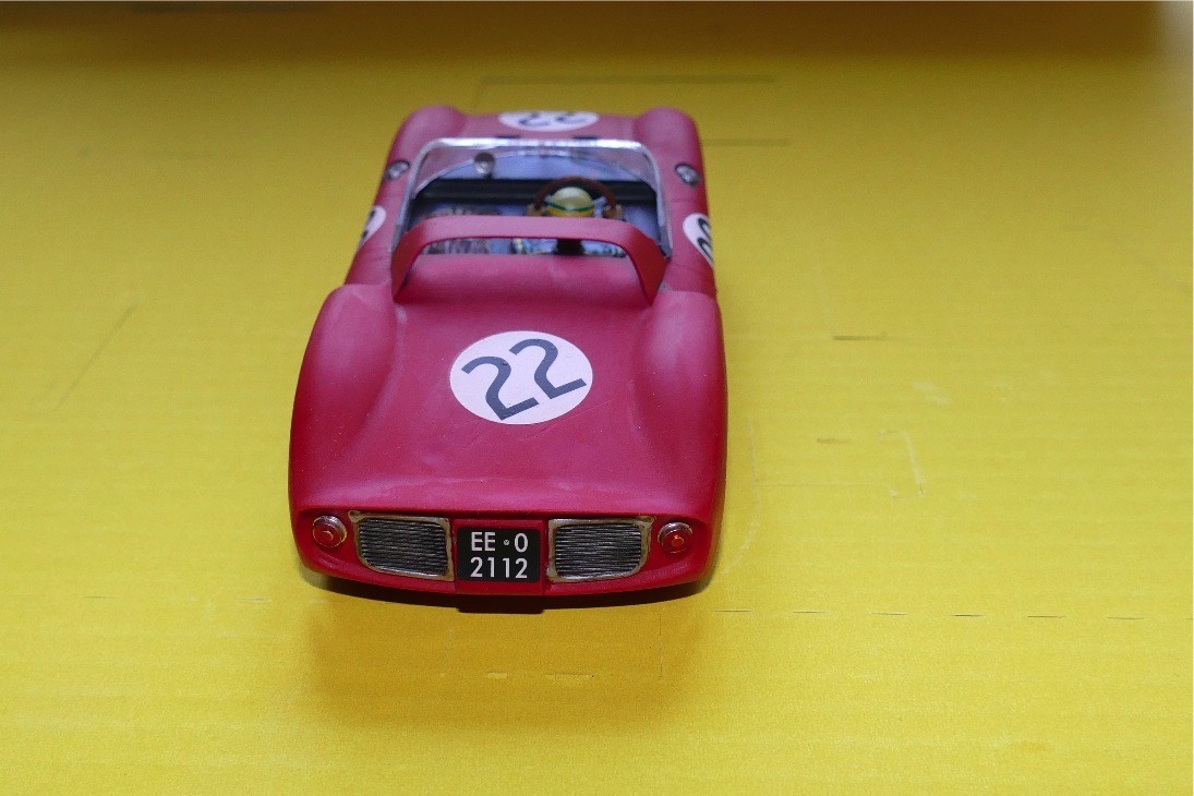 FERRARI 275 P ROUGE REVELL SCALE 1/24 SLOT CAR