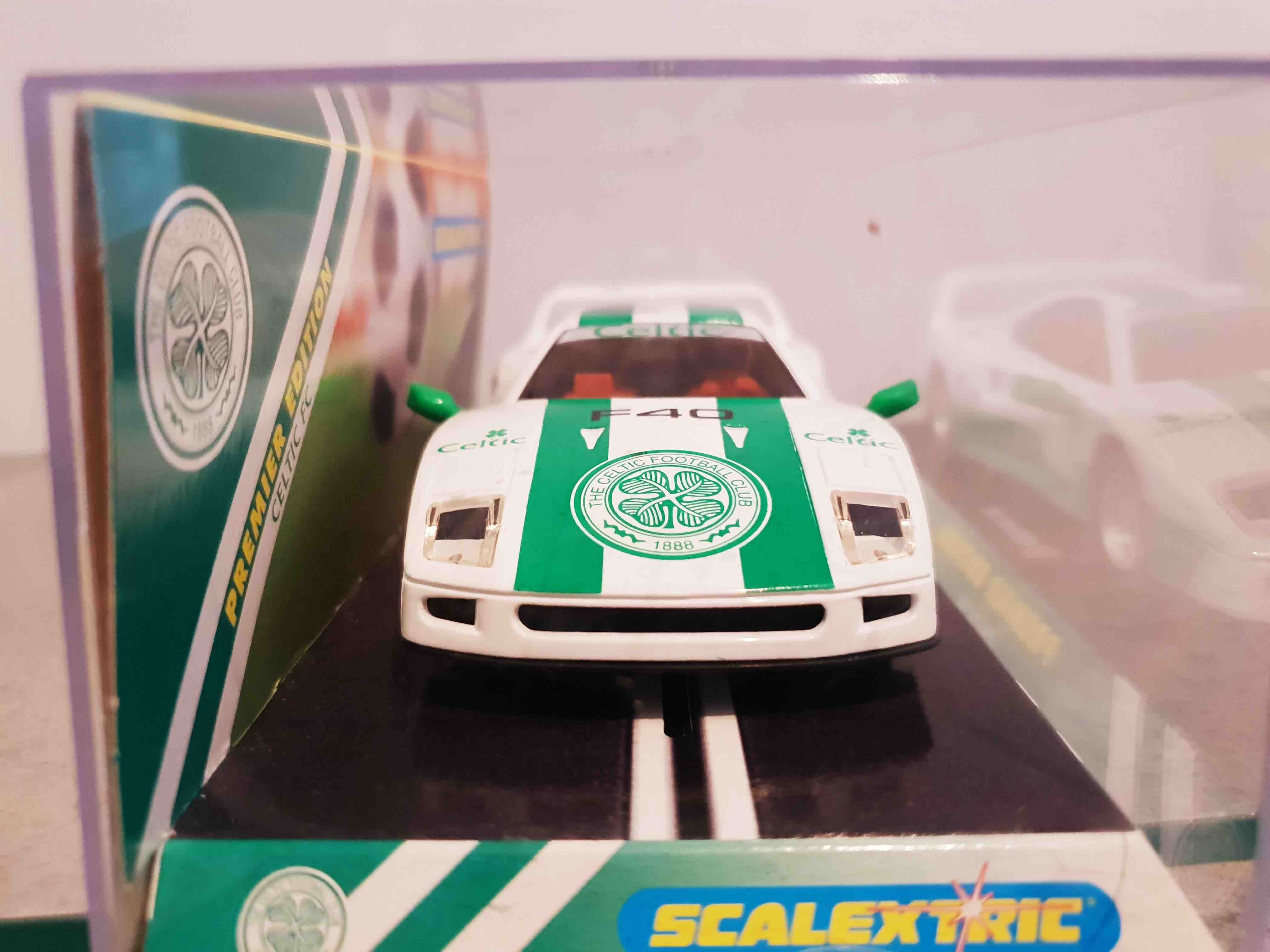 SCALEXTRIC C2147 FERRARI F40 CELTIC