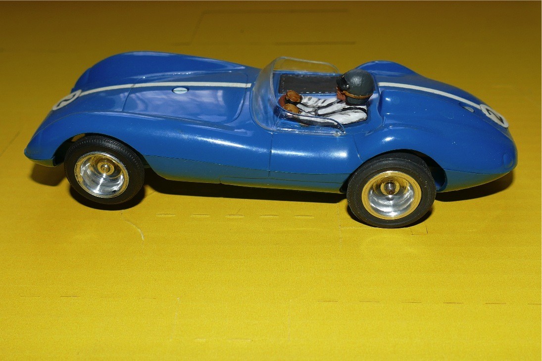 SCARAB MPC  BLEUE SCALE 1/24 SLOT CAR