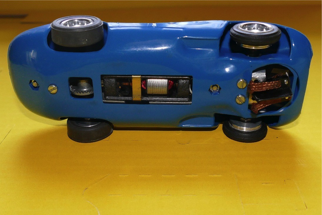 SCARAB MPC  BLEUE SCALE 1/24 SLOT CAR