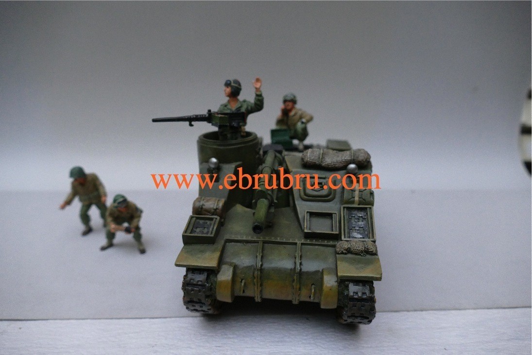 U.S. M7 PRIEST & CREW D DAY 1944 KING & COUNTRY  DD030