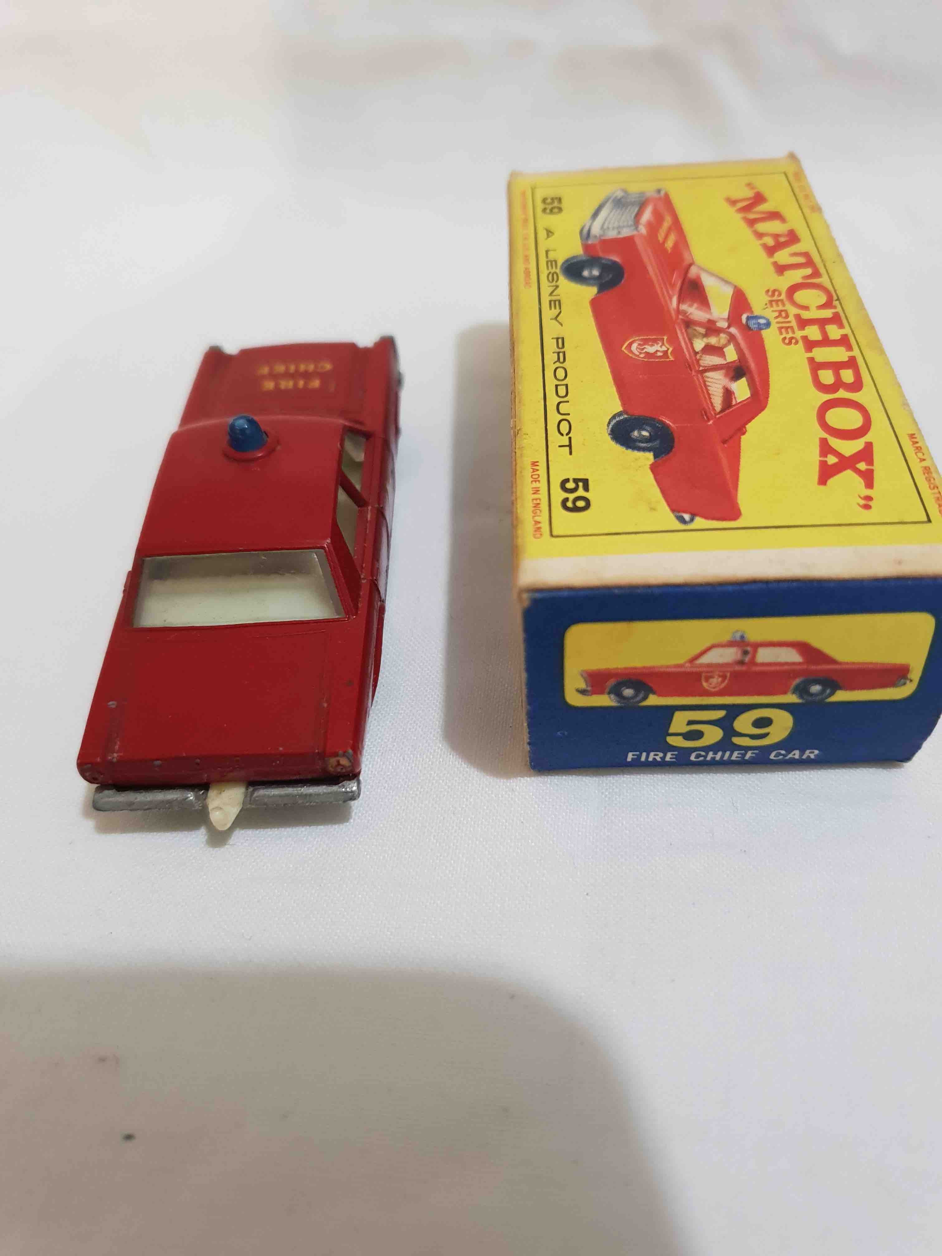 MATCHBOX SERIE 59 FIRE CHIEF CAR