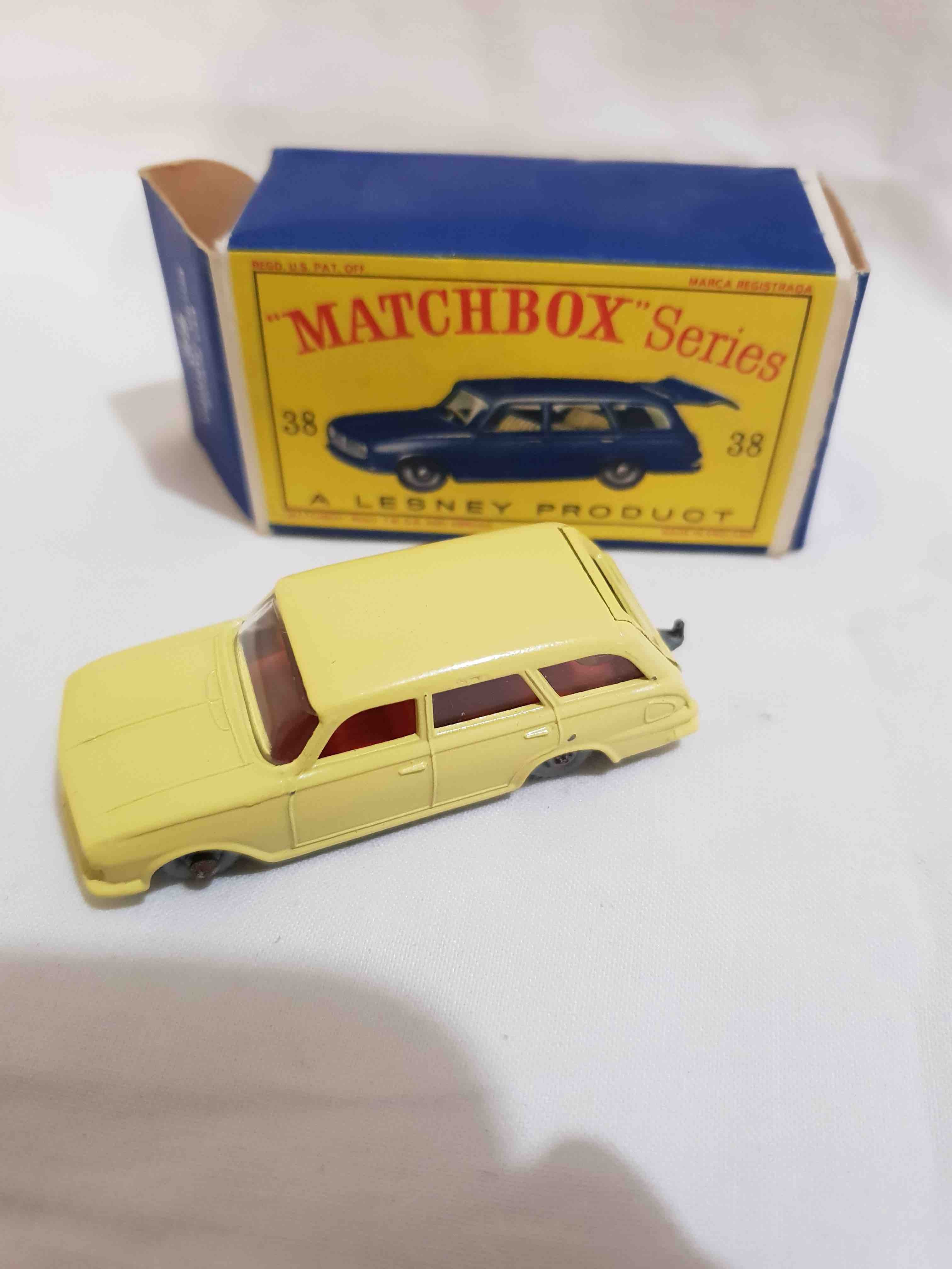 MATCHBOX SERIE 38 VAUXHALL VICTOR ESTATE CAR