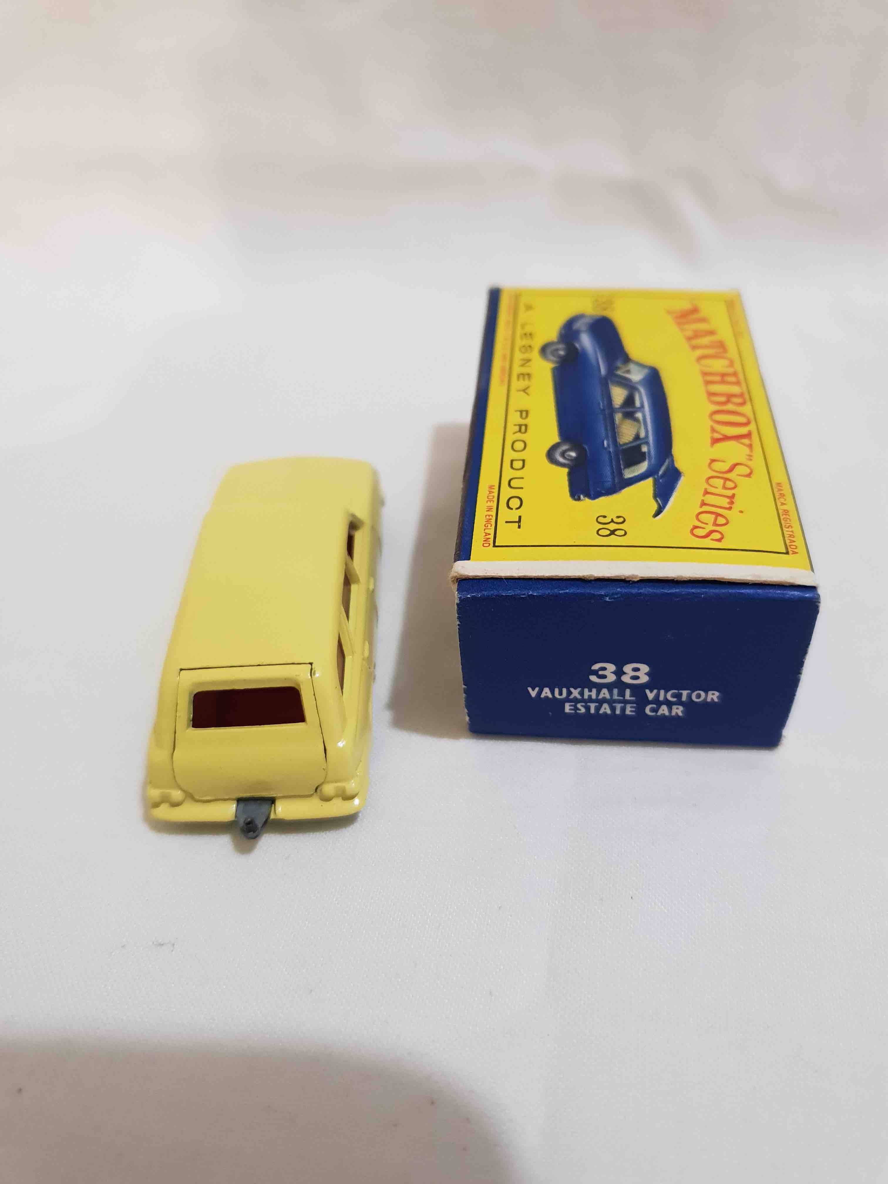 MATCHBOX SERIE 38 VAUXHALL VICTOR ESTATE CAR