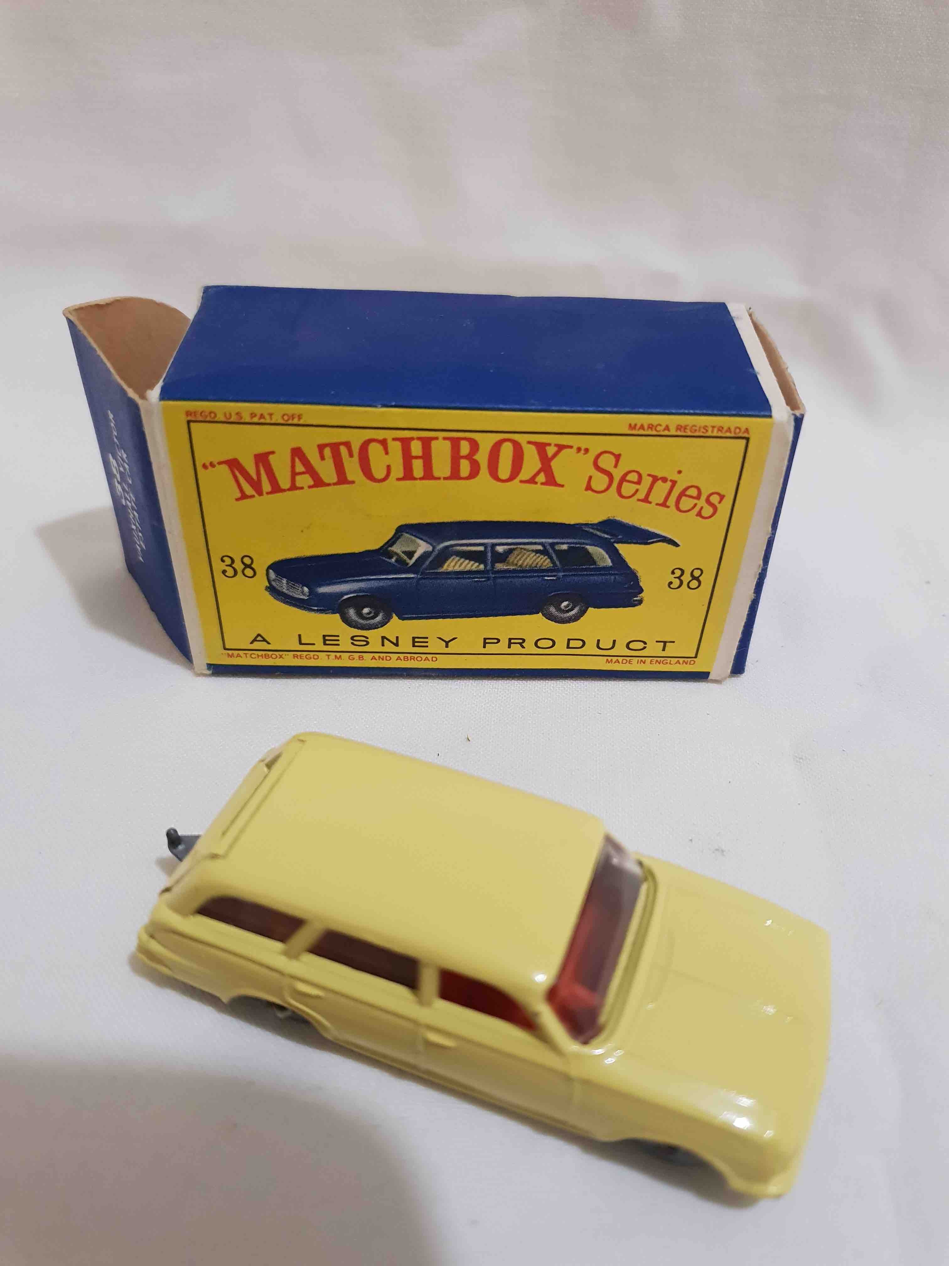 MATCHBOX SERIE 38 VAUXHALL VICTOR ESTATE CAR