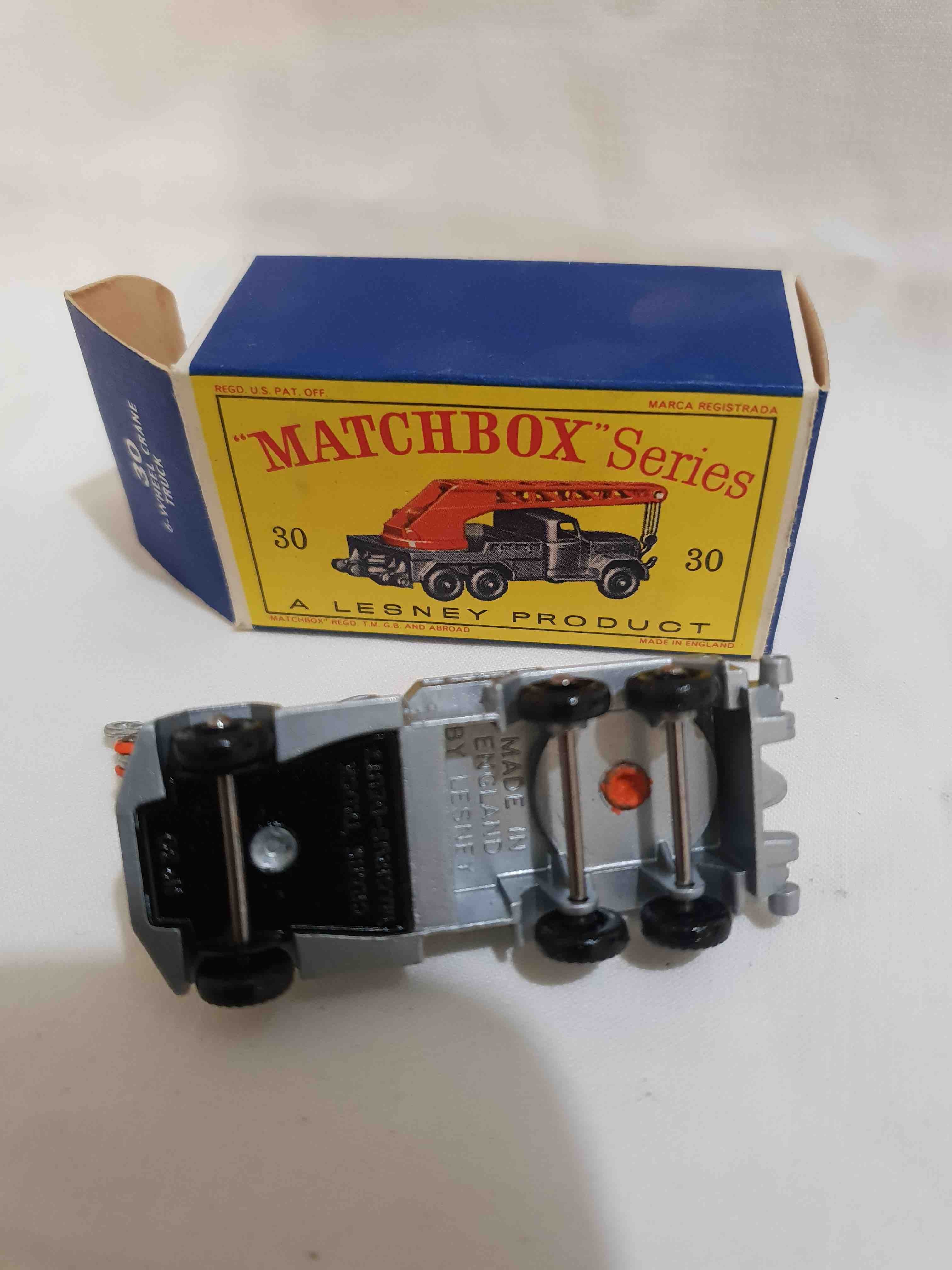 MATCHBOX SERIE 30 6 WHEEL CRANE TRUCK