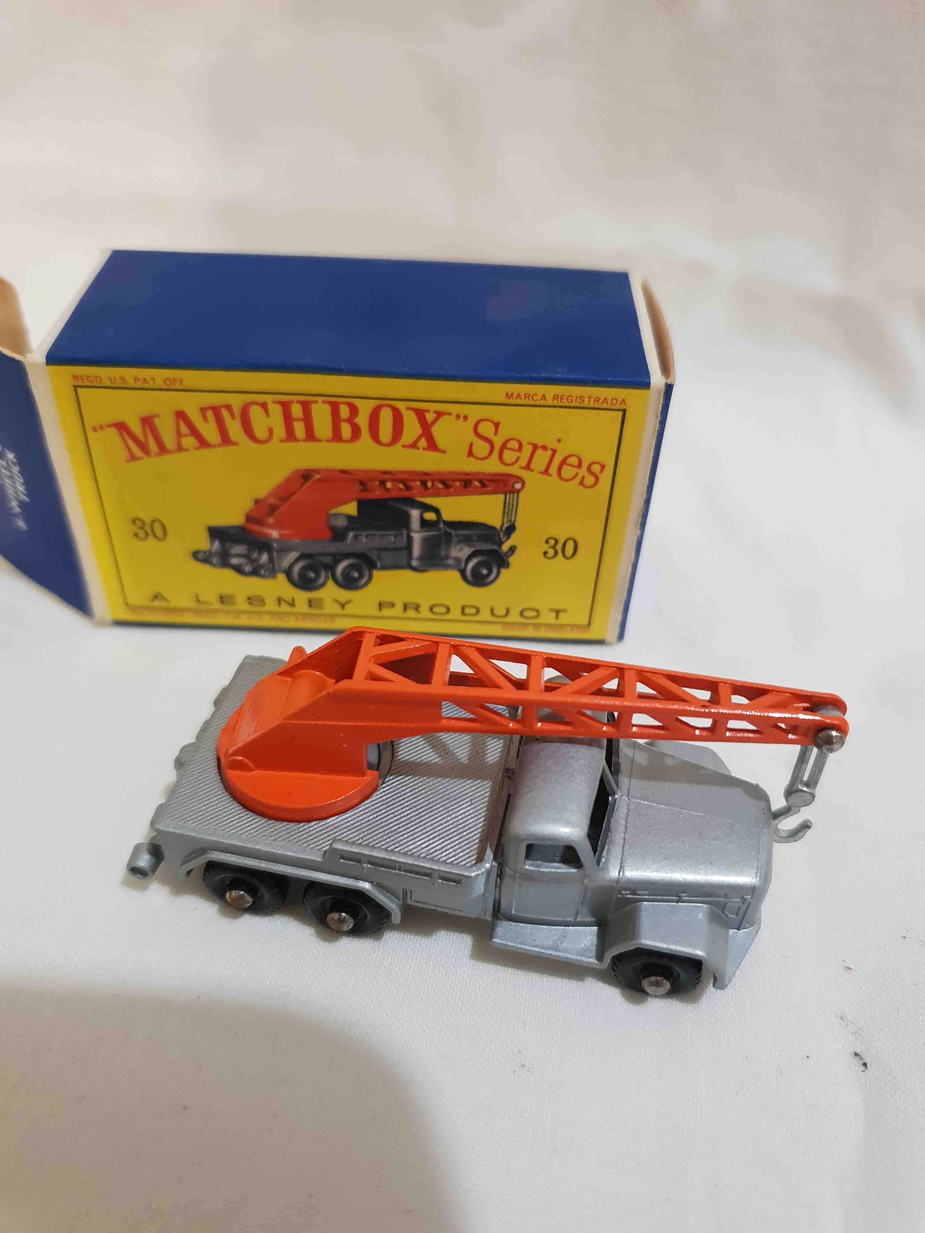 MATCHBOX SERIE 30 6 WHEEL CRANE TRUCK