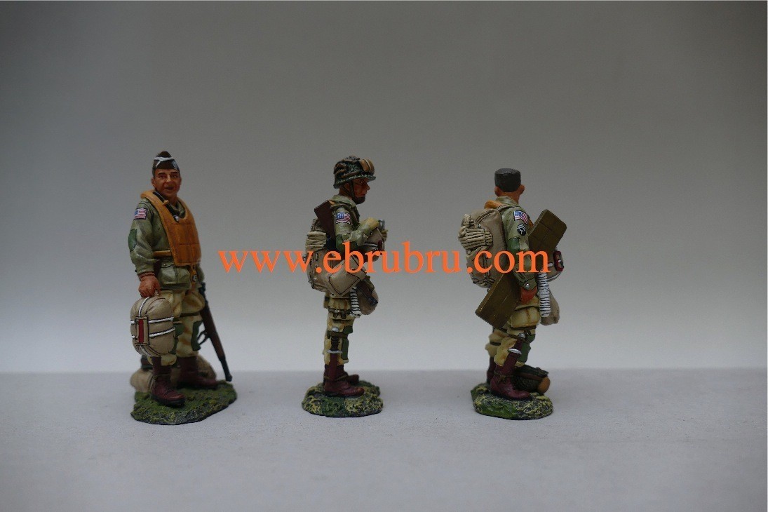 U.S. 82ND AIRBORNE D DAY MINUS ONE D DAY 1944 KING & COUNTRY DD031