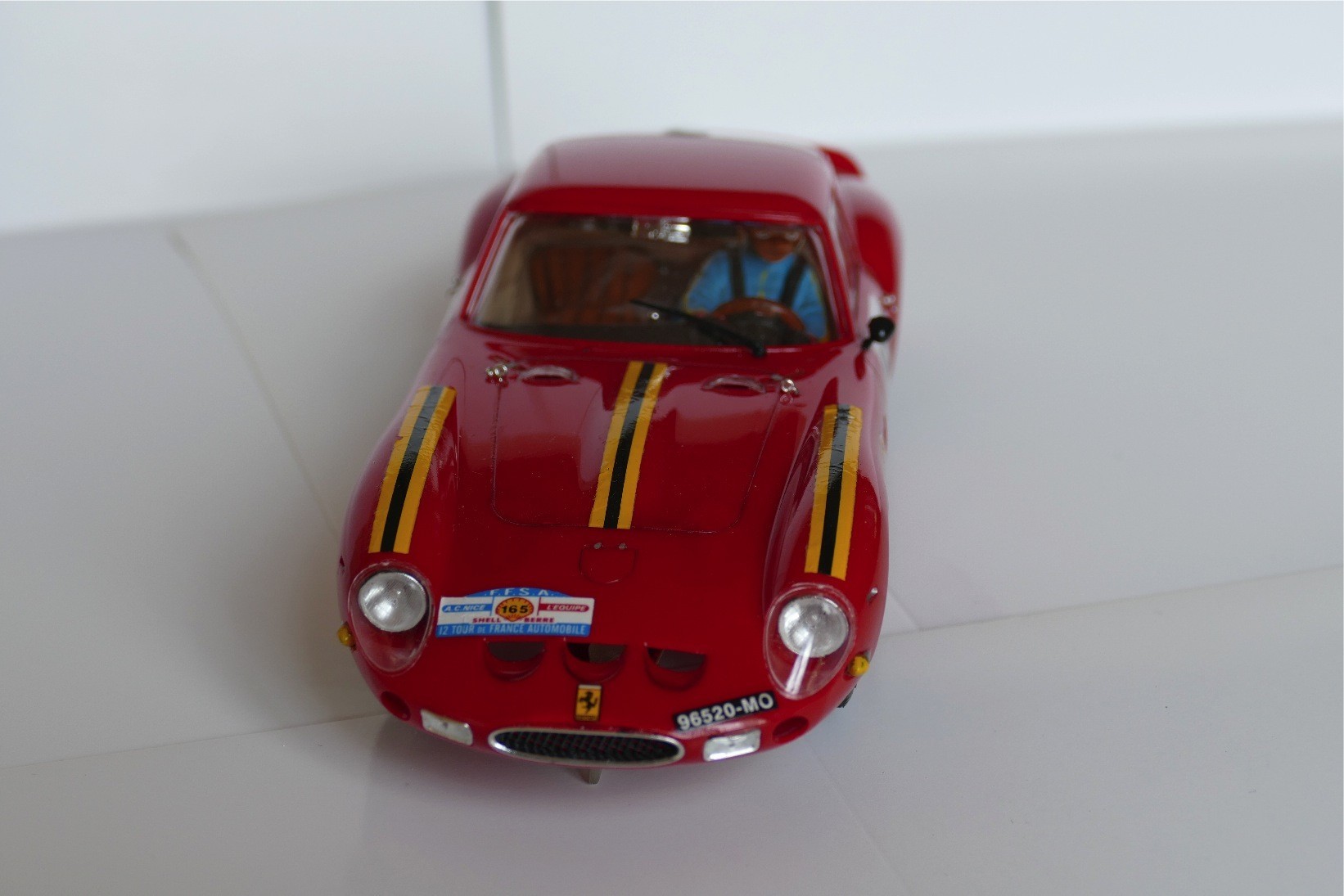 FERRARI GTO ROUGE FUJIMI K & B SLOT 1/24 SCRATCH