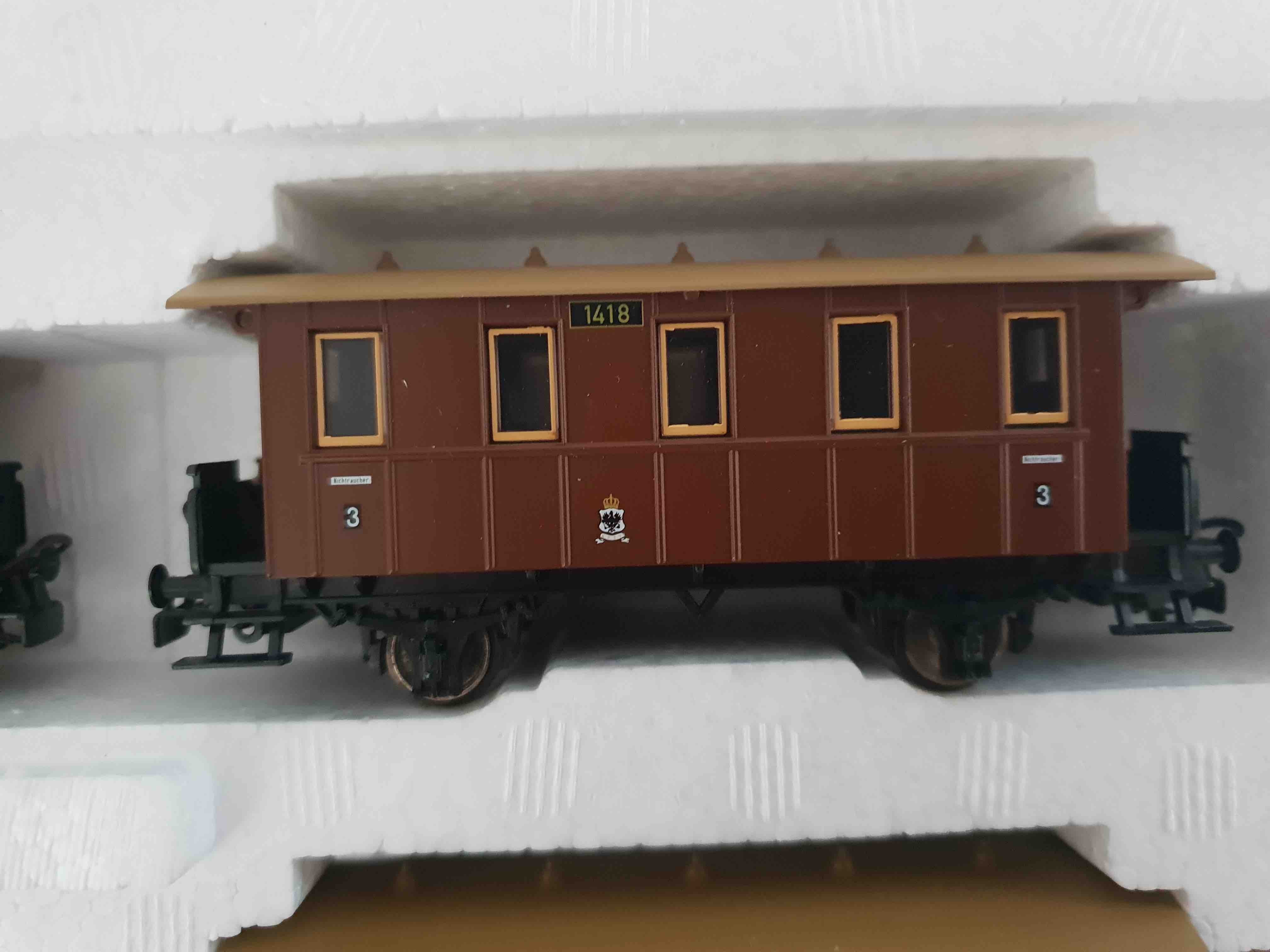 MARKLIN 4035  PRUSSIAN TRAIN CAR SET 94