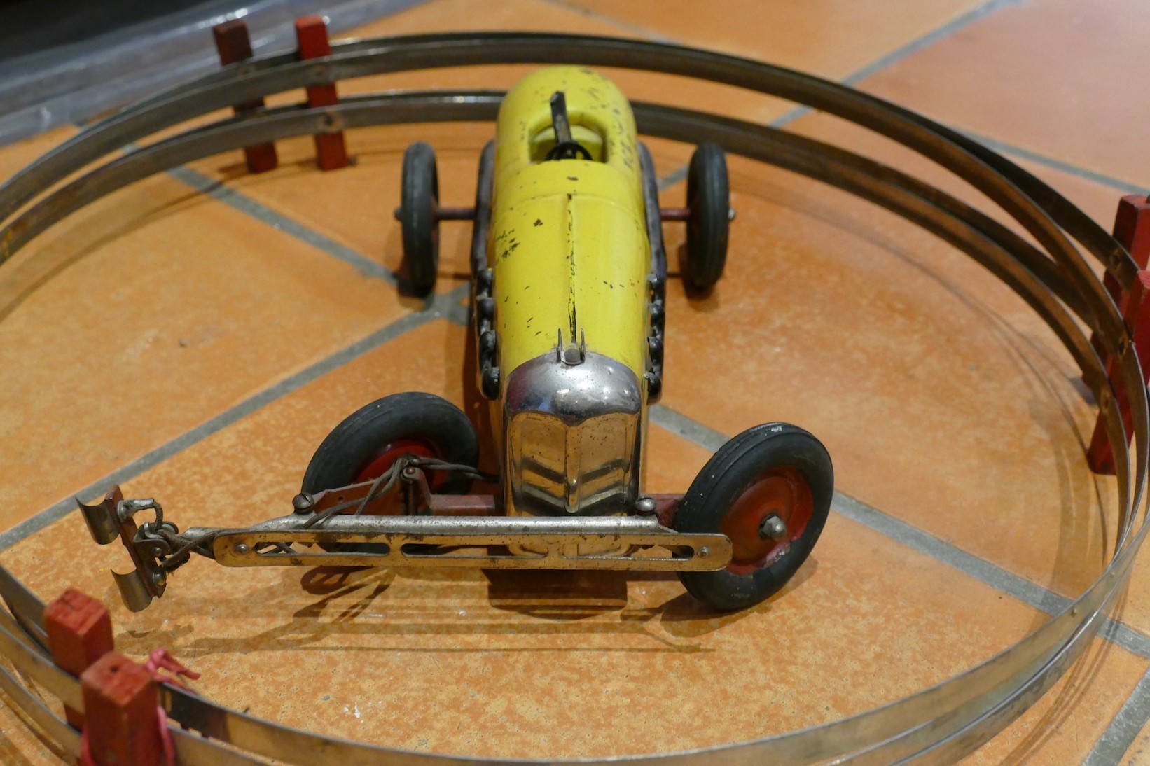 Kokomo electricar Ancienne jaune voiture de slot année 1920