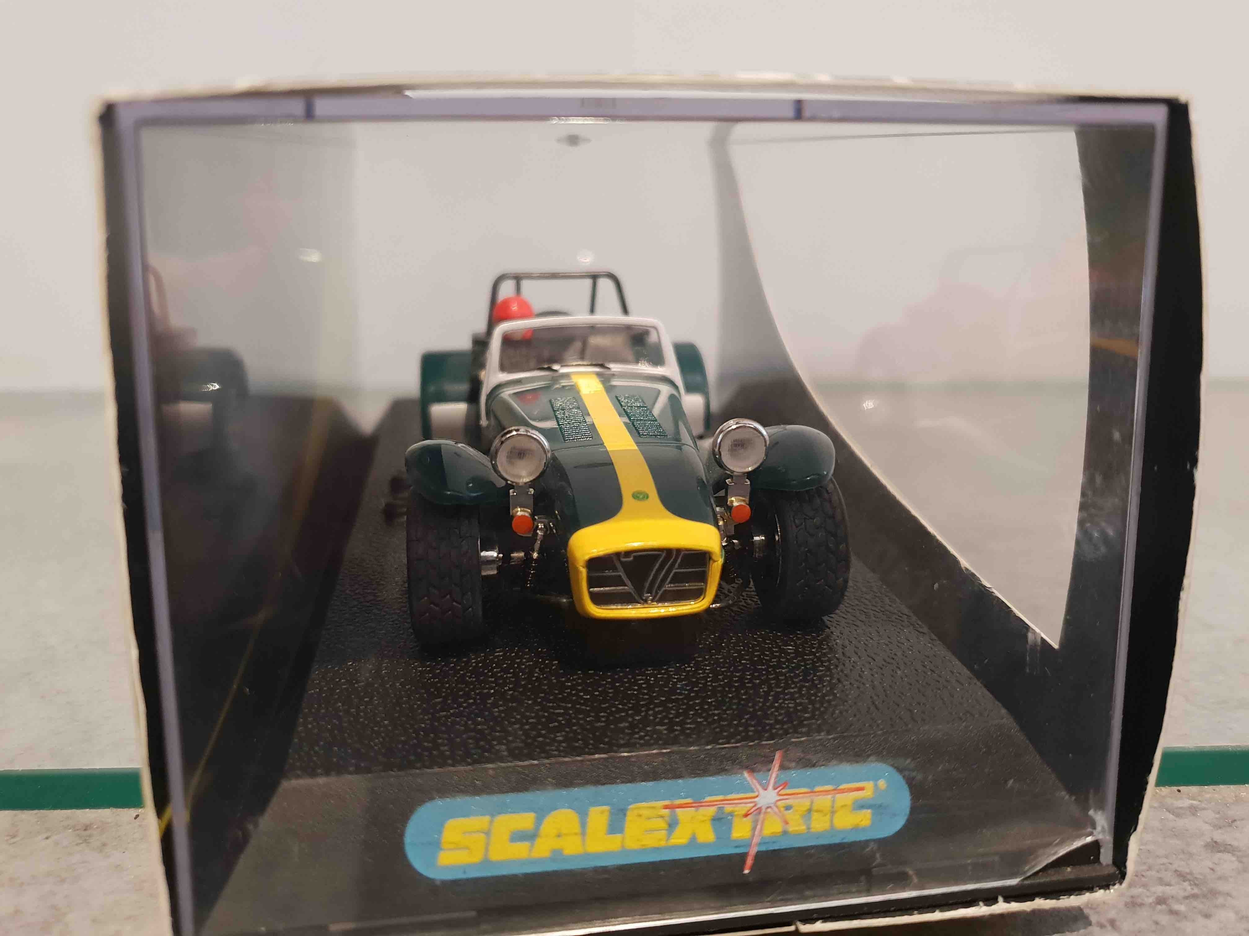 SCALEXTRIC C2272 CATERHAM 7 ROAD TRIM